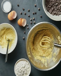 keto chocolate chip cookies bars